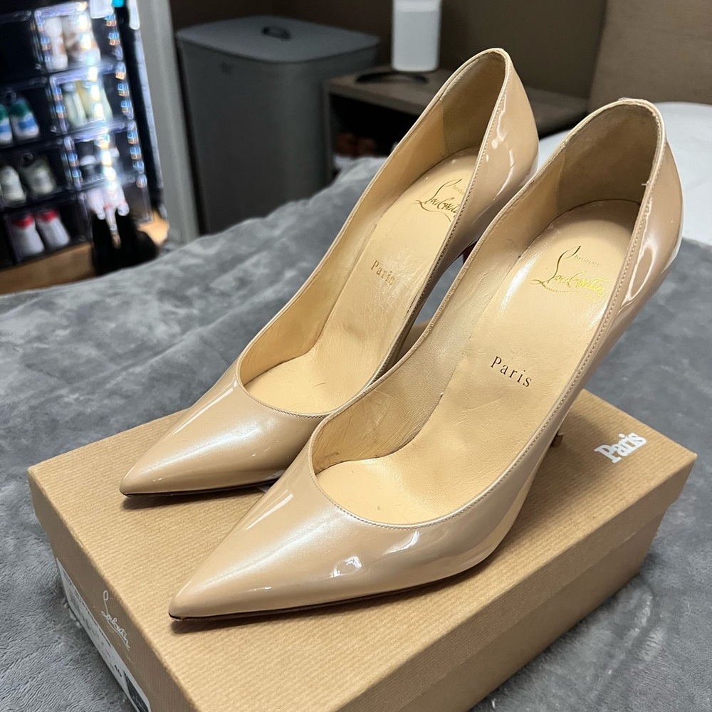 Christian Louboutin Decoltish